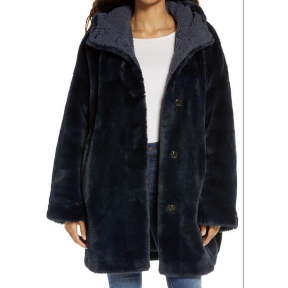 UGG NORI HOODED OVERSIZED FAUX FUR COAT BLUE